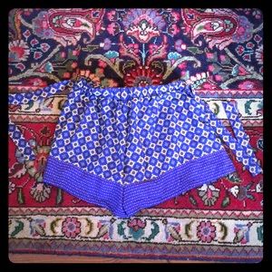 Patterned shorts blue